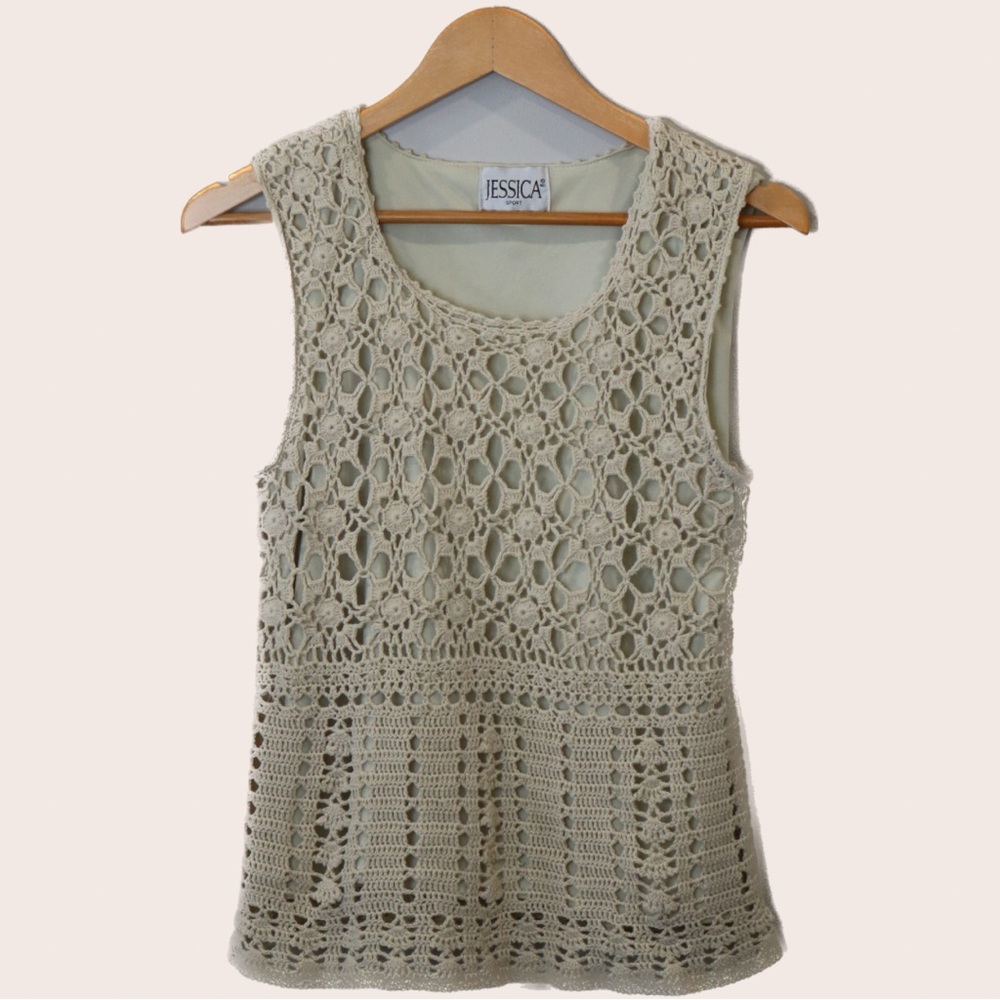 Vintage crochet top with lining